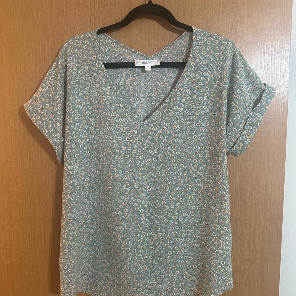 Pink Rose Blue Floral Short Sleeve Top